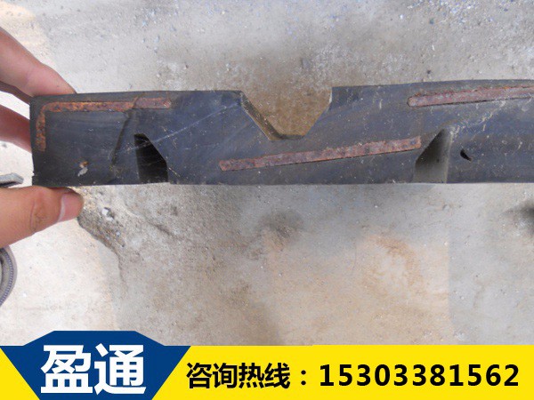 橡膠板式橋梁伸縮縫.jpg